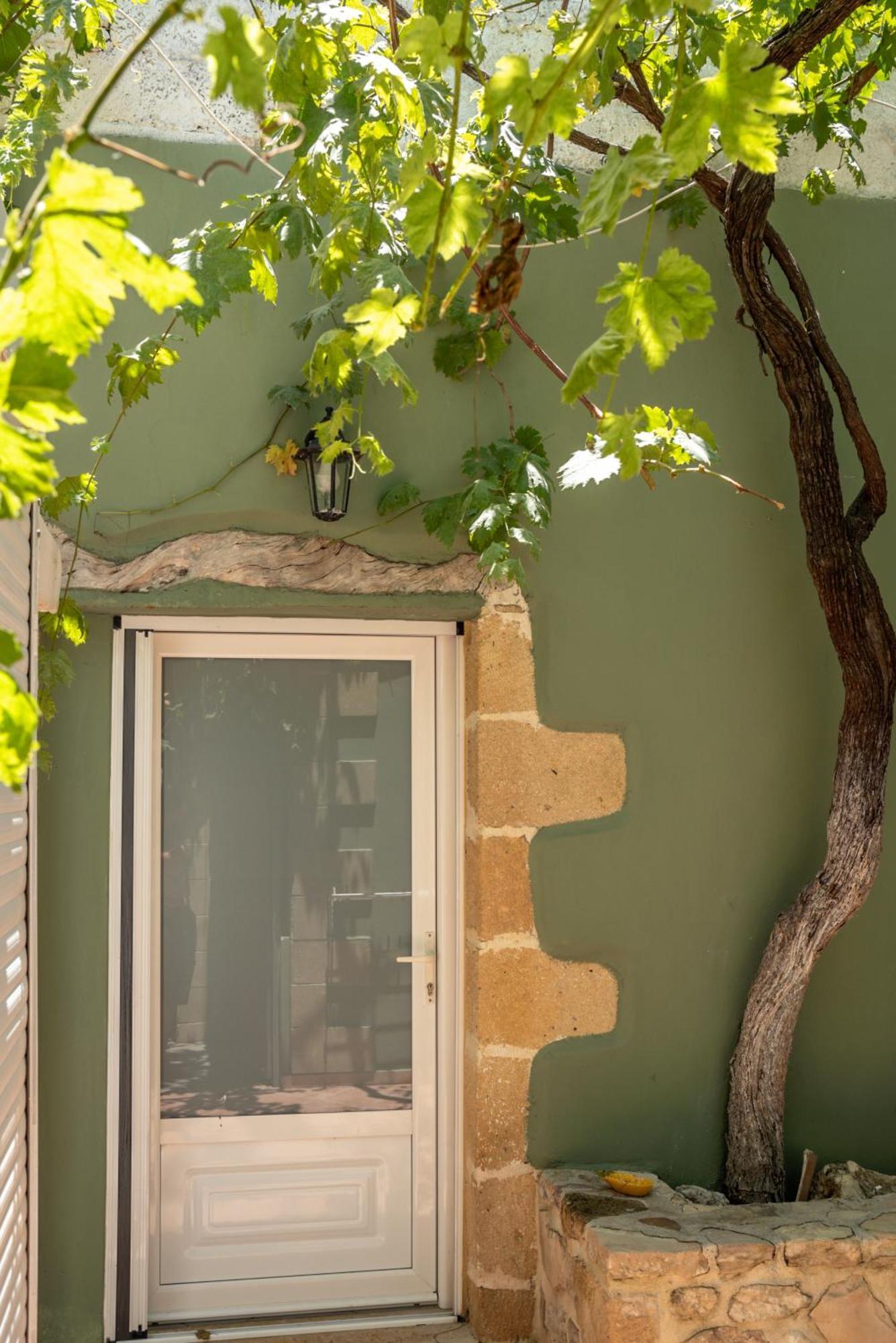 Grandma'S Nest Villa Kissamos Exterior photo